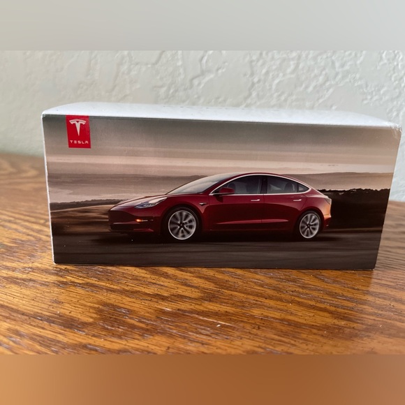 Tesla‎ Model 3 Die Cast Model Red 1:43 Scale Car (Tesla Exclusive) - New in box - Picture 4 of 4